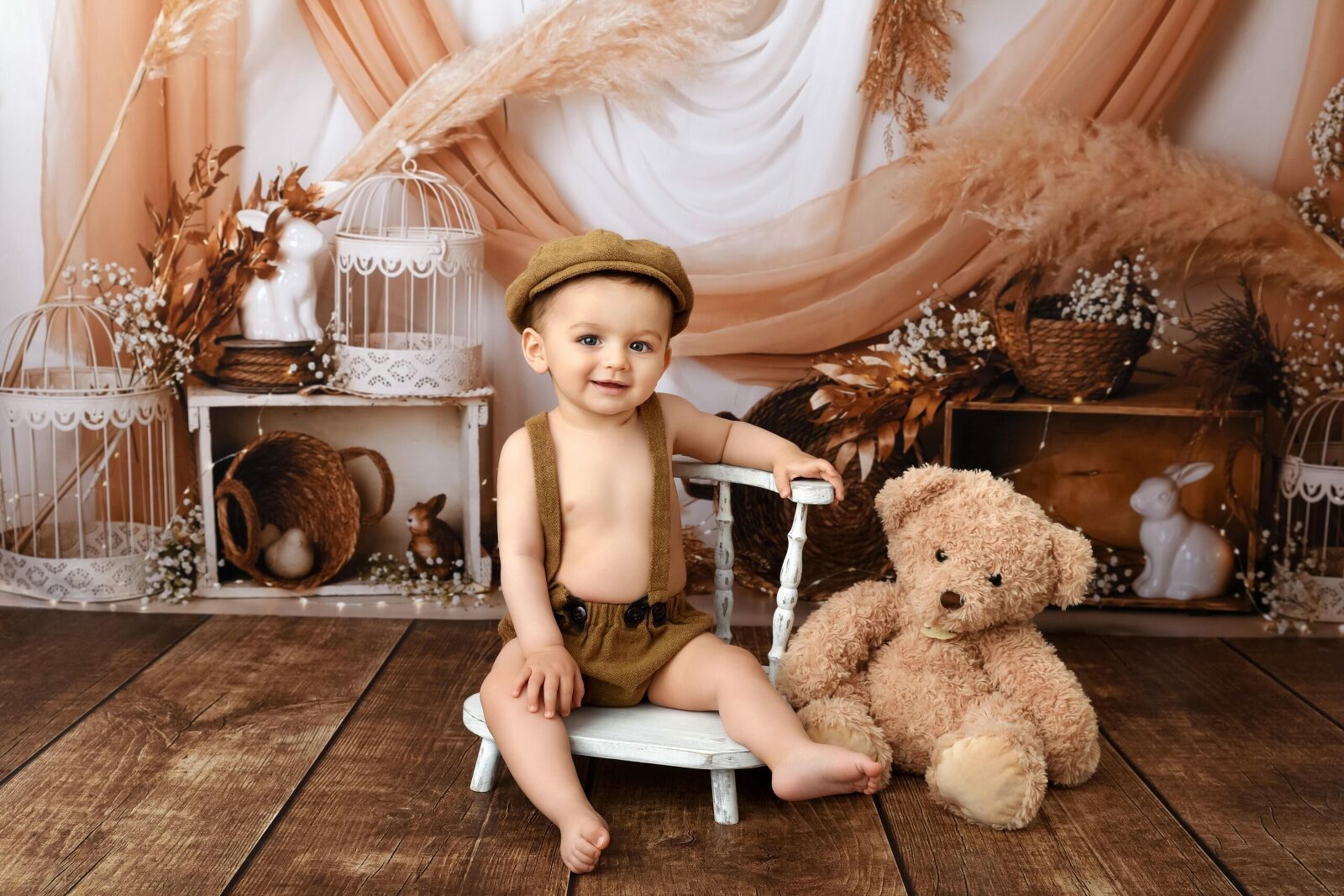 Bébé assis sur une chaise